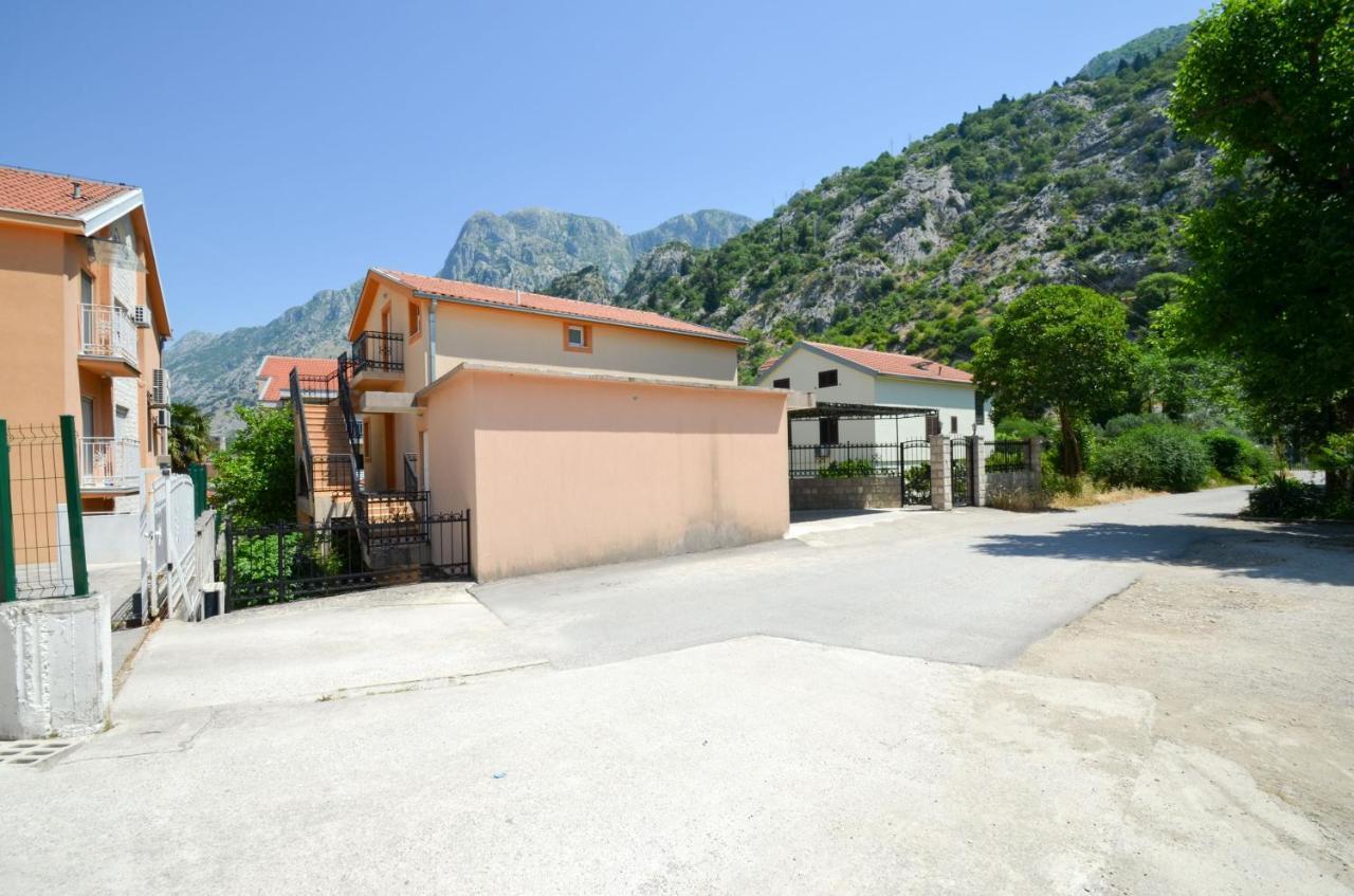 Tea Lux Apartment Kotor Exterior photo